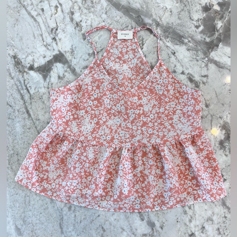 Everly brand Casual Flirty Cami - size SMALL